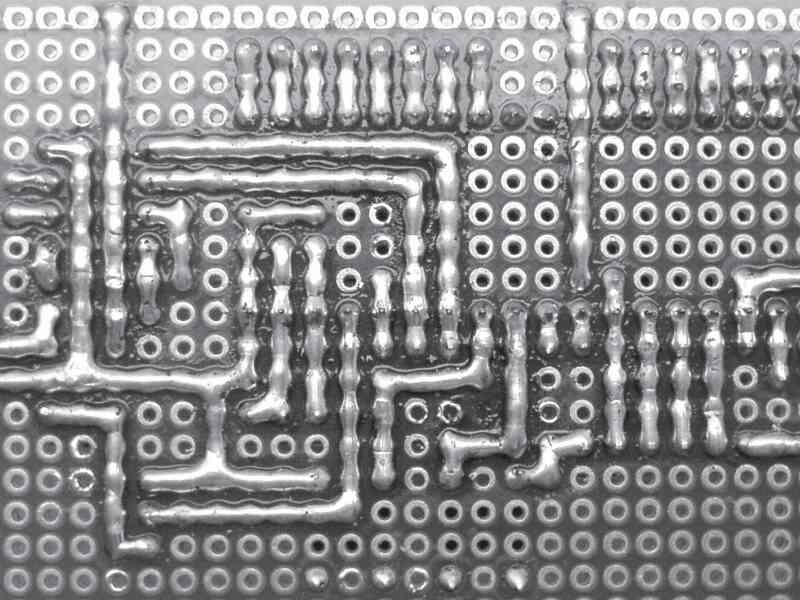 洞洞板”（萬(wàn)用電路板）的選擇和焊接使用技巧
