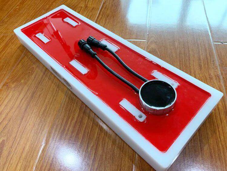 子程自主研發(fā)設(shè)計-智慧斑馬線產(chǎn)品 子程自主研發(fā)設(shè)計-智慧斑馬線產(chǎn)品