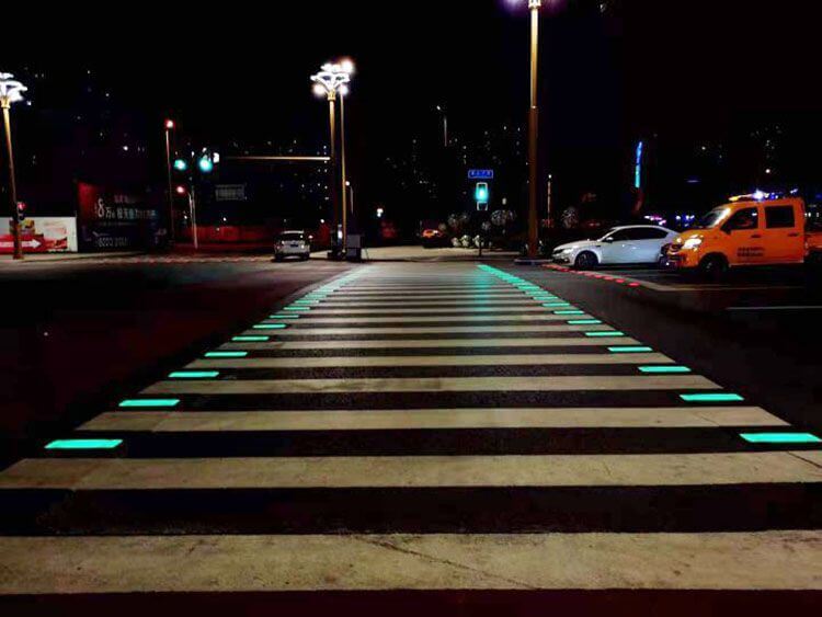 子程自主研發(fā)設(shè)計-智慧斑馬線產(chǎn)品 子程自主研發(fā)設(shè)計-智慧斑馬線產(chǎn)品